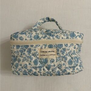 Floral Blue and White Quilted Cosmetic Travel Bag